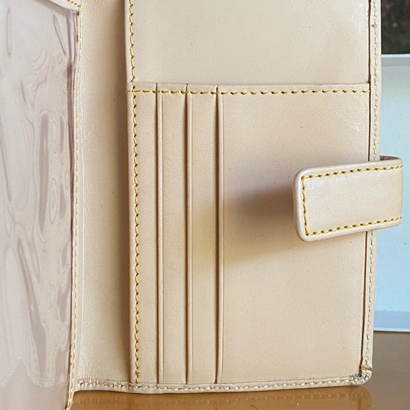 Dooney & Bourke Rare Rainbow Monogram Y2K It Girl Wallet - Picture 7 of 13